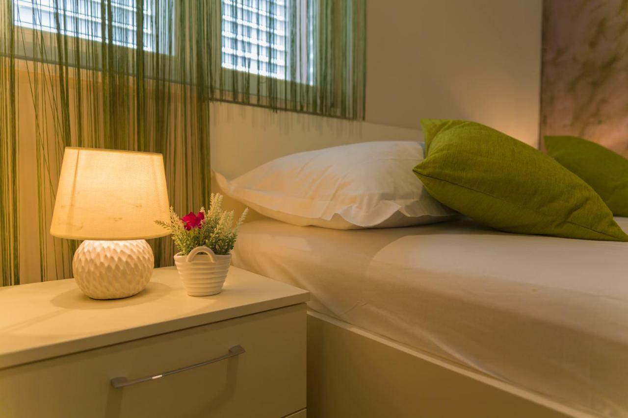 Apartment Paradise Макарска Екстериор снимка