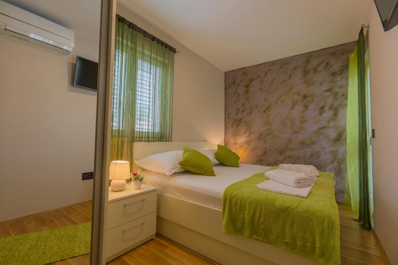 Apartment Paradise Макарска Екстериор снимка