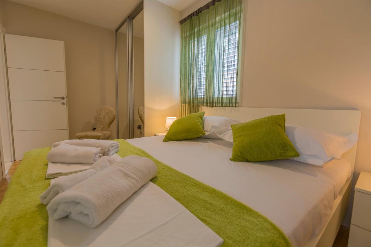 Apartment Paradise Макарска Екстериор снимка