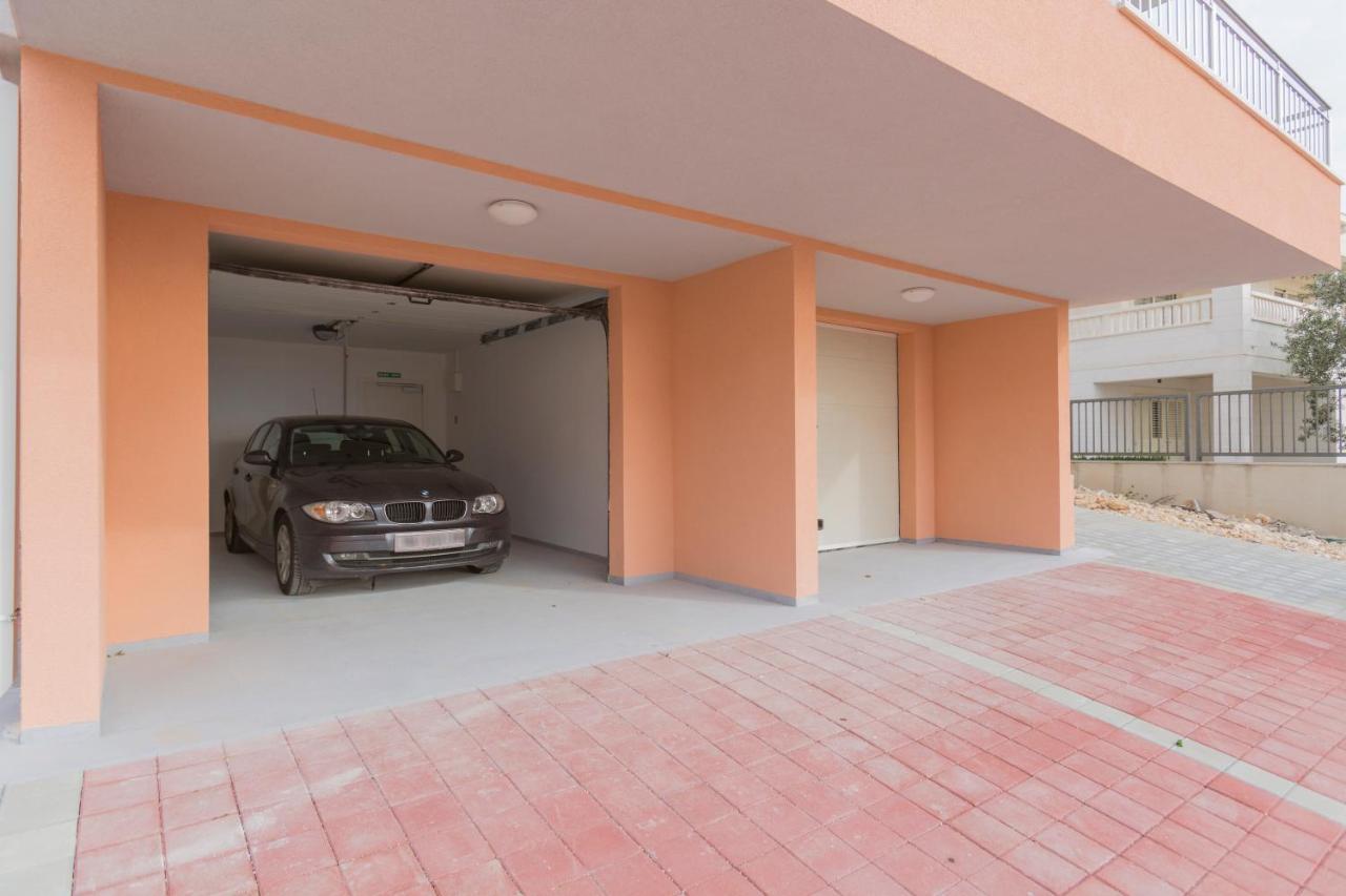 Apartment Paradise Макарска Екстериор снимка